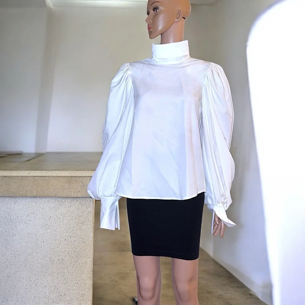 Swank A Posh “Jury’s Out Power Shoulder Top” - Picture 12 of 16